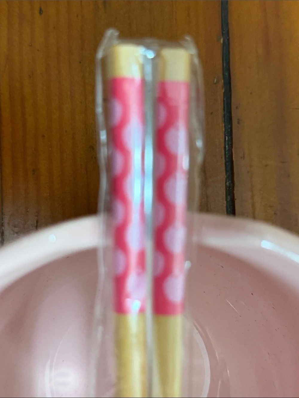 Hello Kitty Adorable Pink Red Strawberry Pottery Ramen Bowl::Notched Chopsticks